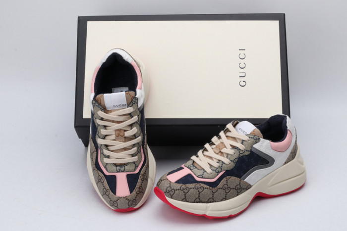 G*u*i* trainer sneaker83