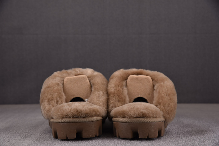 UGG SANDALS 5