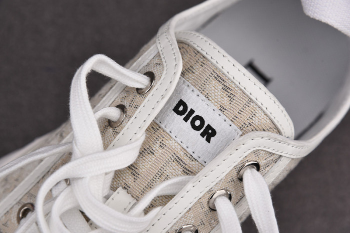DIO* SNEAKERS B28 T0000-031