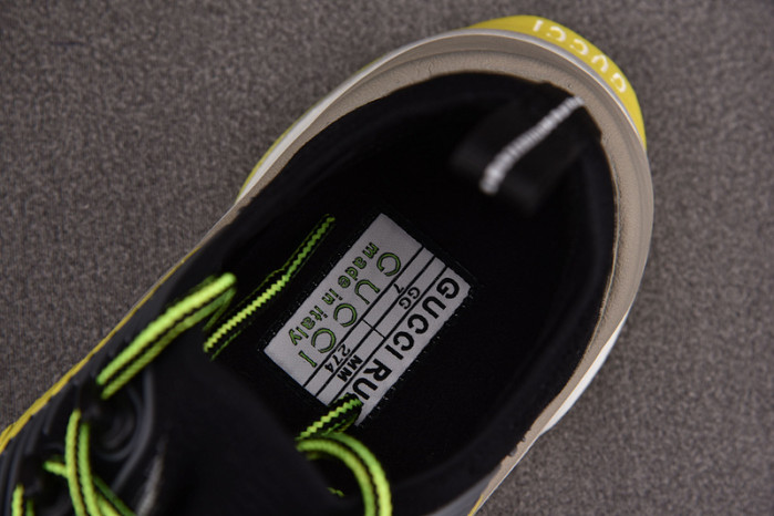 G*u*i* trainer sneaker80