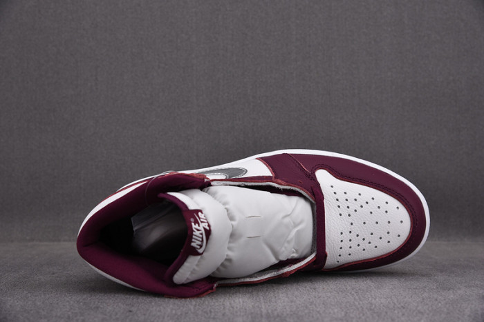 air jordan 1 retro high og bordeaux 555088-611