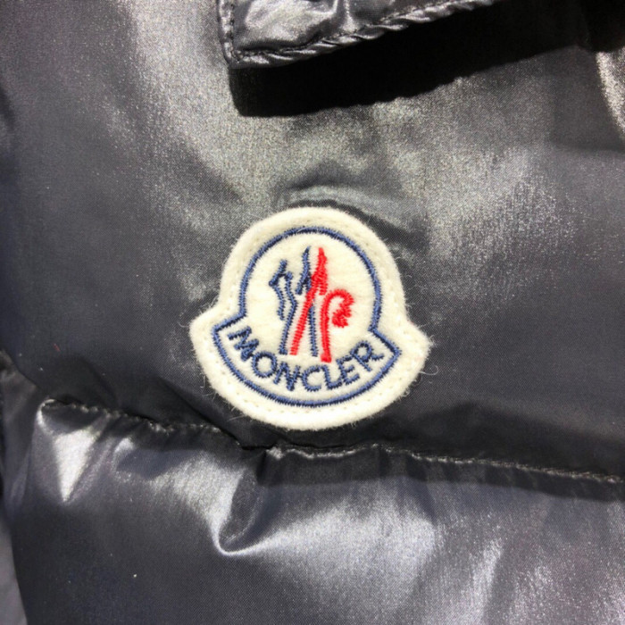 moncler down vest 36