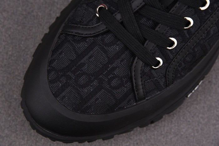 DIO* SNEAKERS B28 T0000-032