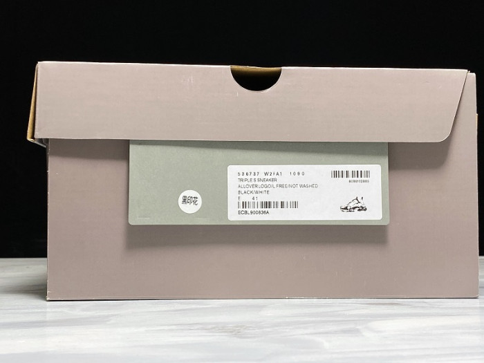 triples trainer sneakers letters 2000015