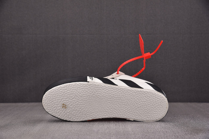 OFW Sneakers OW10050