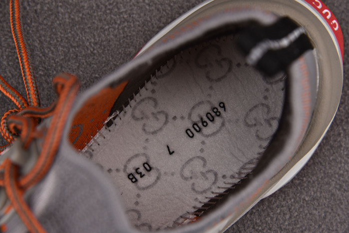 G*u*i* trainer sneaker81