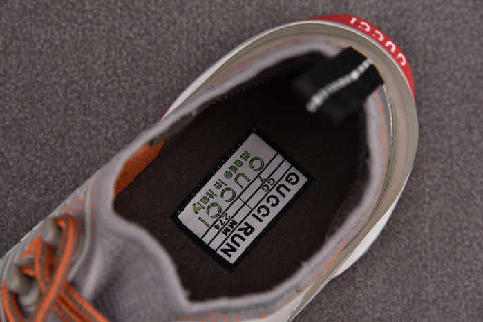 G*u*i* trainer sneaker81