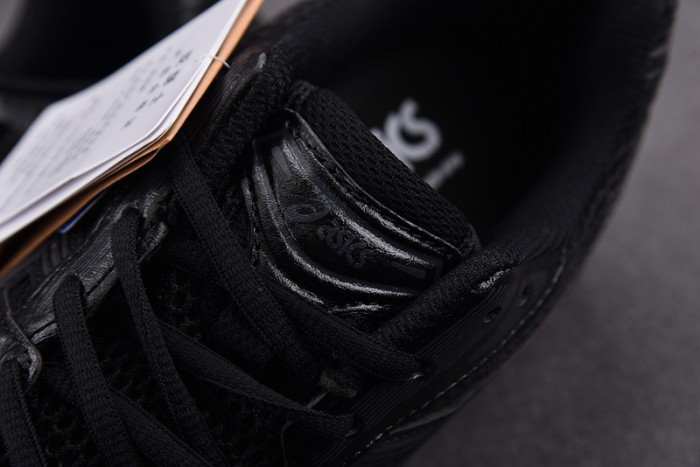 As*ic*s gel kayano 14 