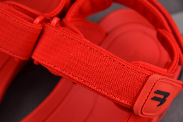 balenciag* sandal 44