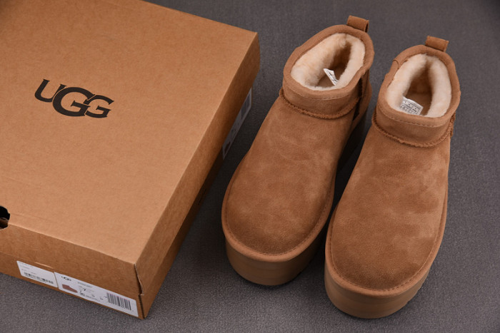UGG BOOTS UGG000024