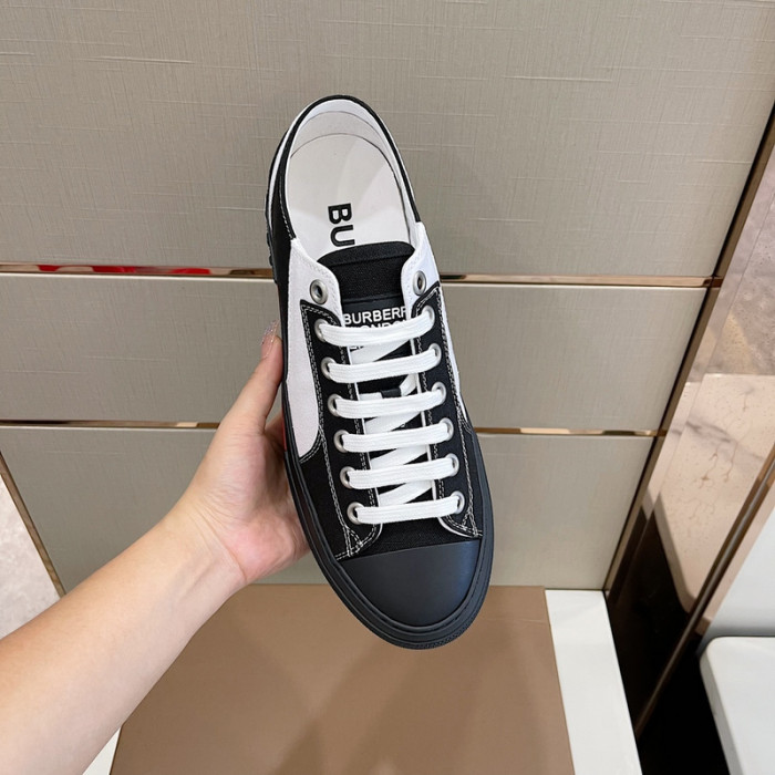 burber*y sneakers b000016
