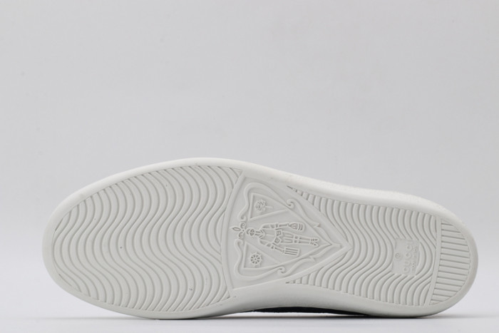 G*u*i* trainer sneaker78