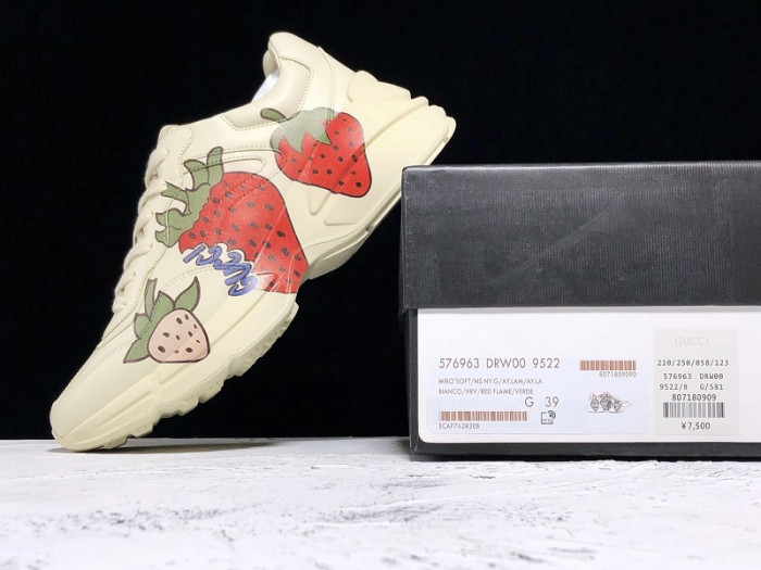 g*u*i rhyton vintage trainer sneaker 576963 drw00 9522