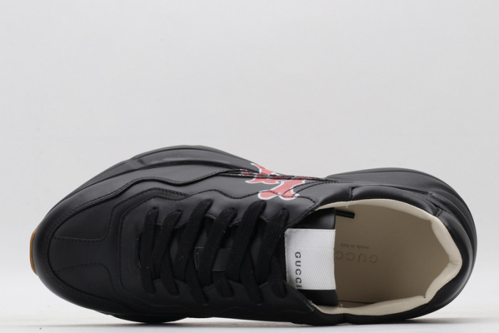 G*u*i* trainer sneaker39