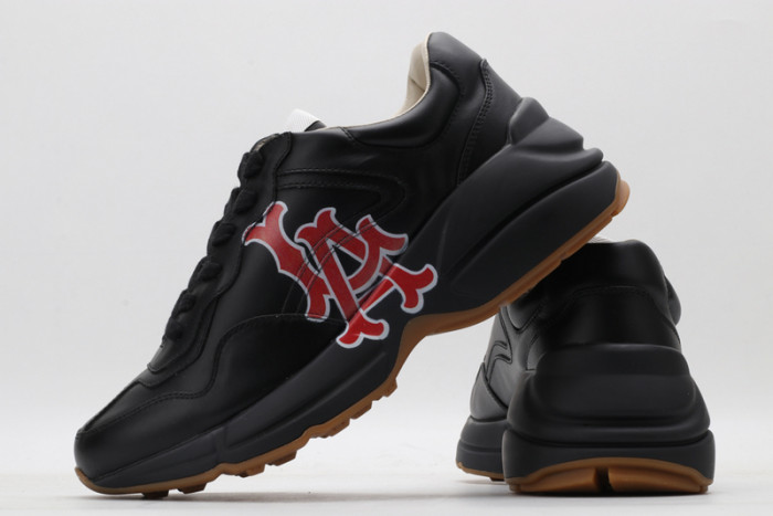 G*u*i* trainer sneaker39