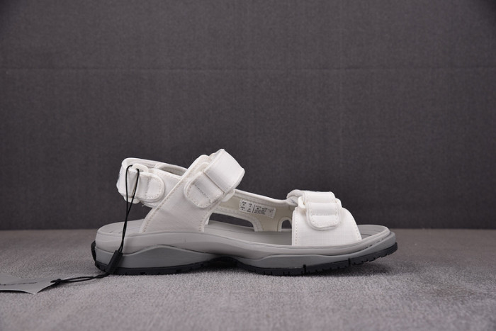 balenciag* sandal 38