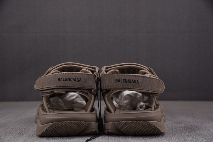 balenciag* sandal 45