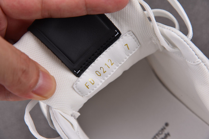 l&v snekaers l0000117