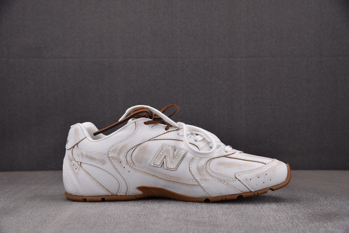 New Balance x MIU MIU NB530 NB000050