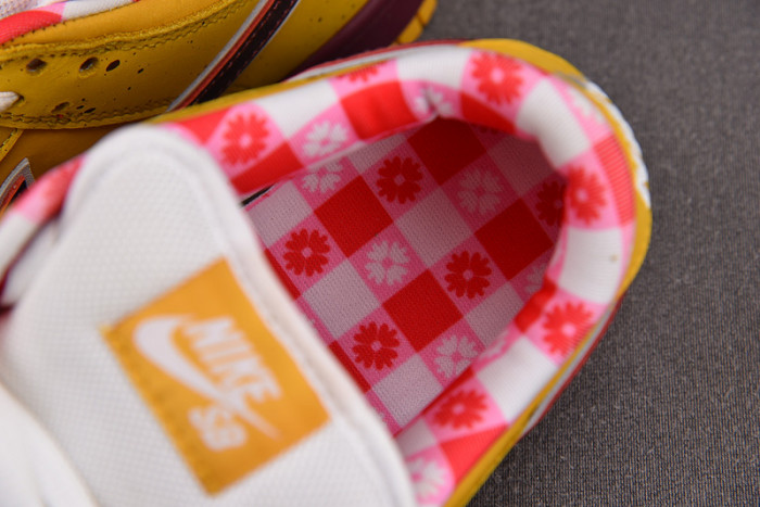 nike dunk sb low premium yellow lobster 313170-137